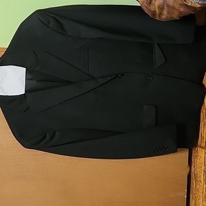 Jos A. Bank suit, black, size 42S, tailored fit.